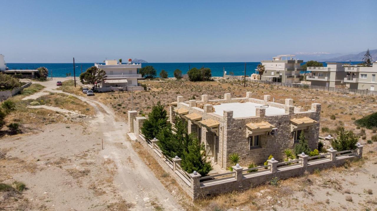 Villa Kornaros Kalamaki  Exteriör bild